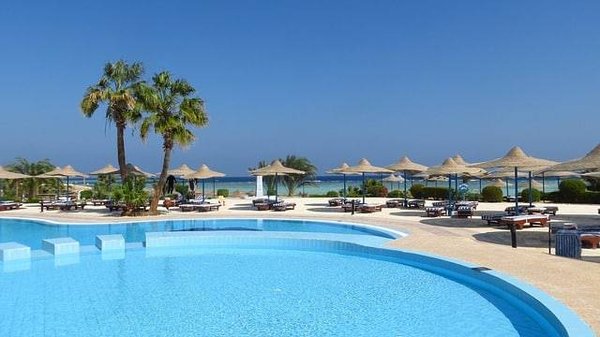 Les meilleurs campings 4 étoiles dans le Var en bord de mer avec piscine : votre guide ultime pour des vacances de rêve